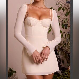 Elegant Cream Long-Sleeve Bustier Dress